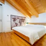 La Scontrosa Grazia - Affitti Brevi Italia * Trieste